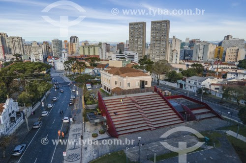 Conheça os Bares para Beber Cervejas Artesanais no bairro São Francisco em Curitiba